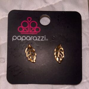 Paparazzi Gold Feather Leaf Earrings Minimalist Design